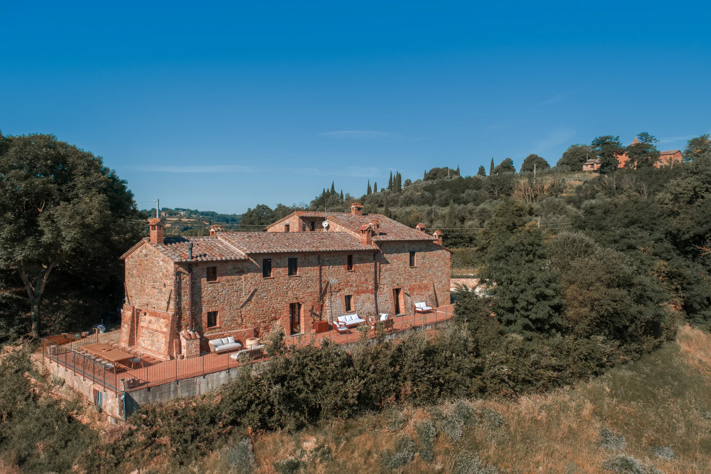 Façade and panoramic terrace seen from the air